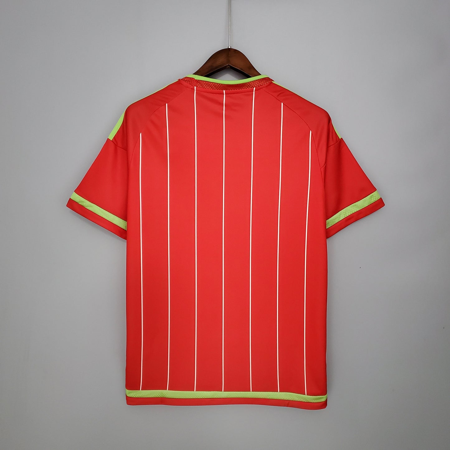 Retro Wales Home Kit 15/16