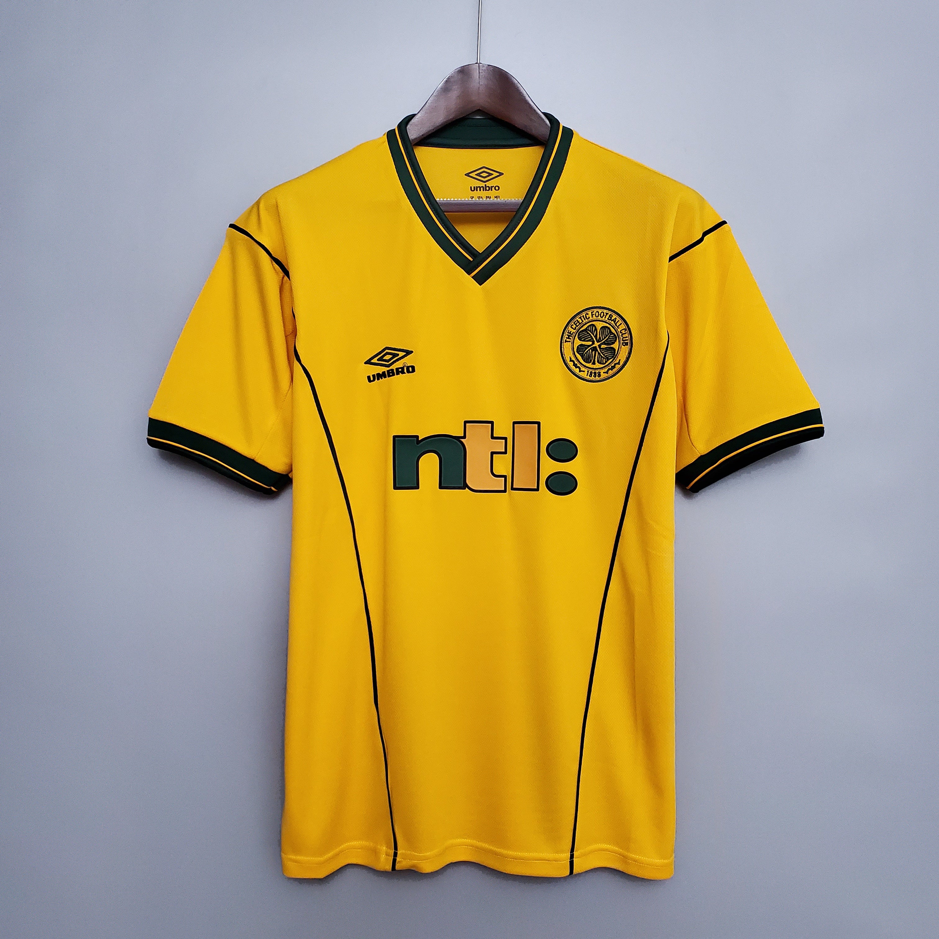 Retro Celtic Away Kit 01/02