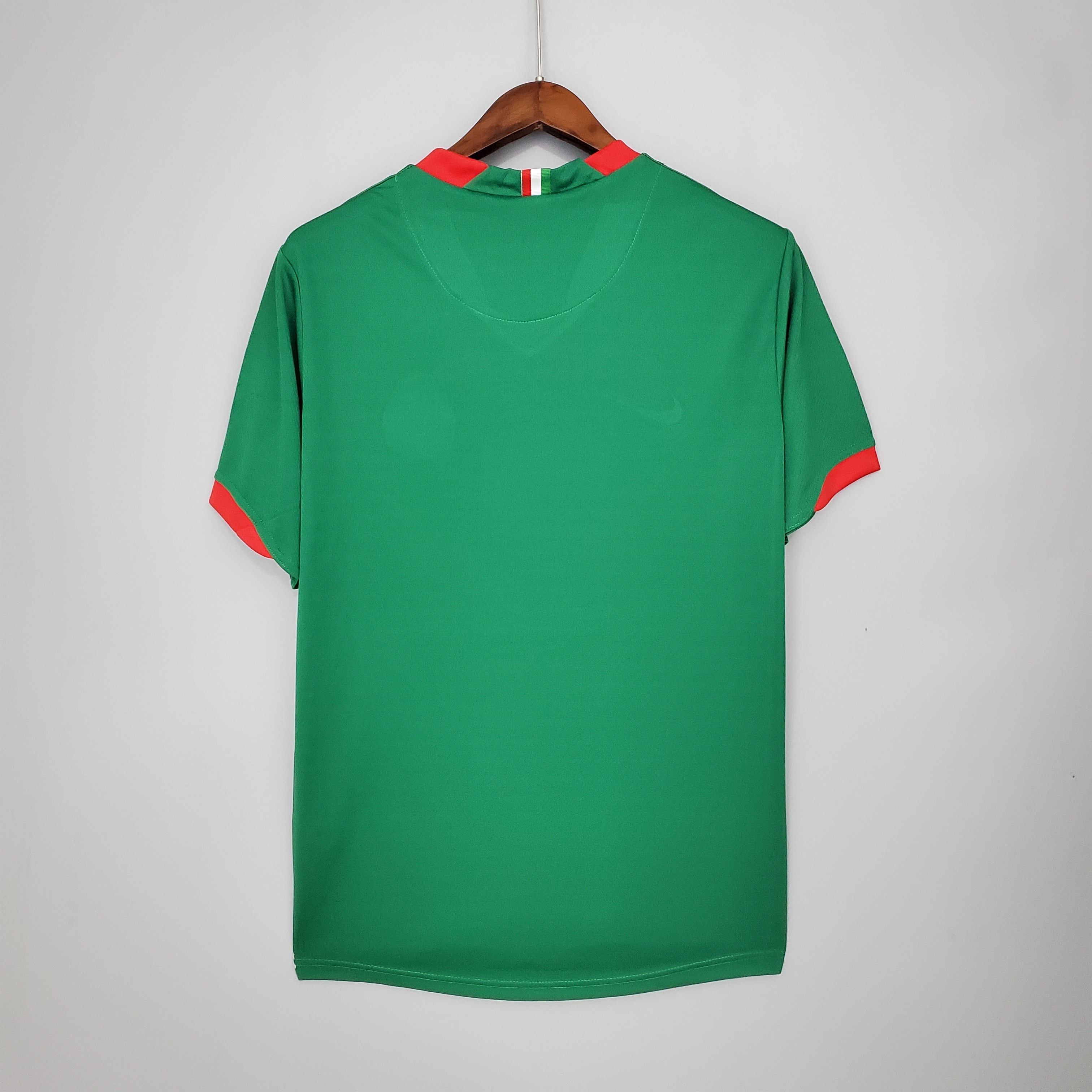 Retro Mexico Home Kit 2006