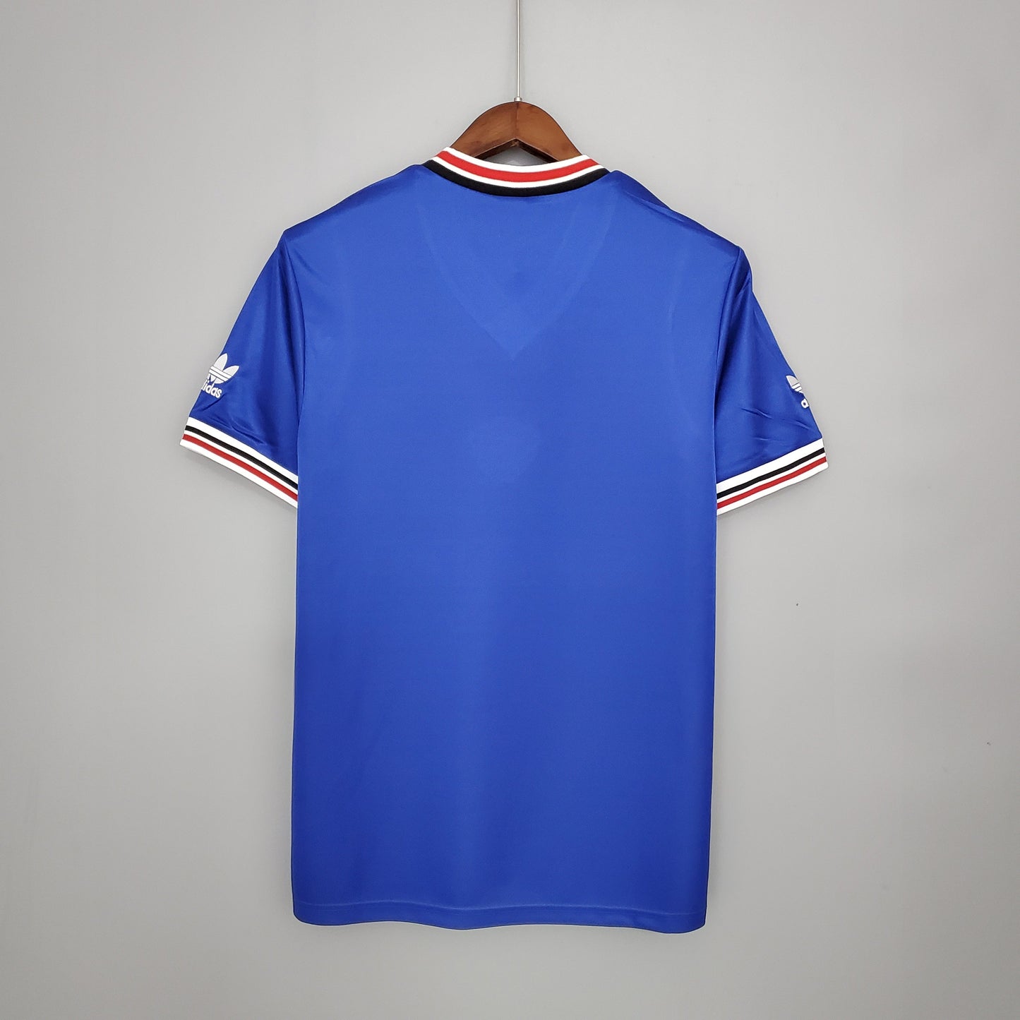 Retro Manchester United Away Kit 85/86
