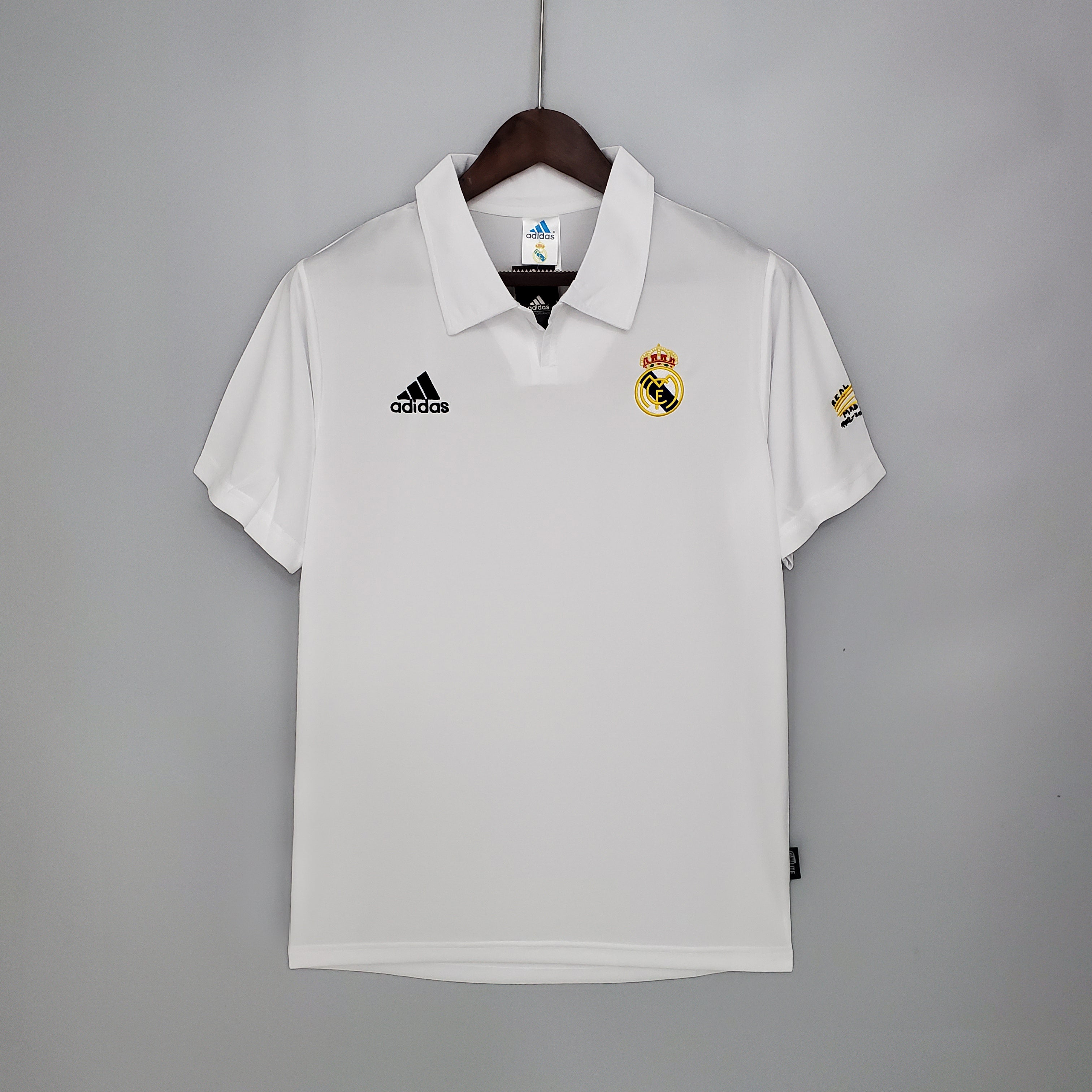 Retro Real Madrid Champions League Home Kit 02/03