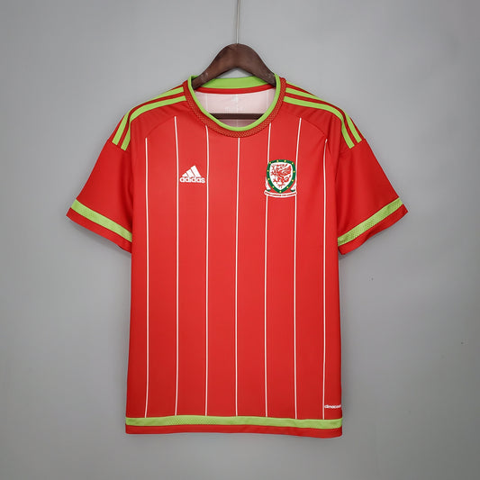 Retro Wales Home Kit 15/16