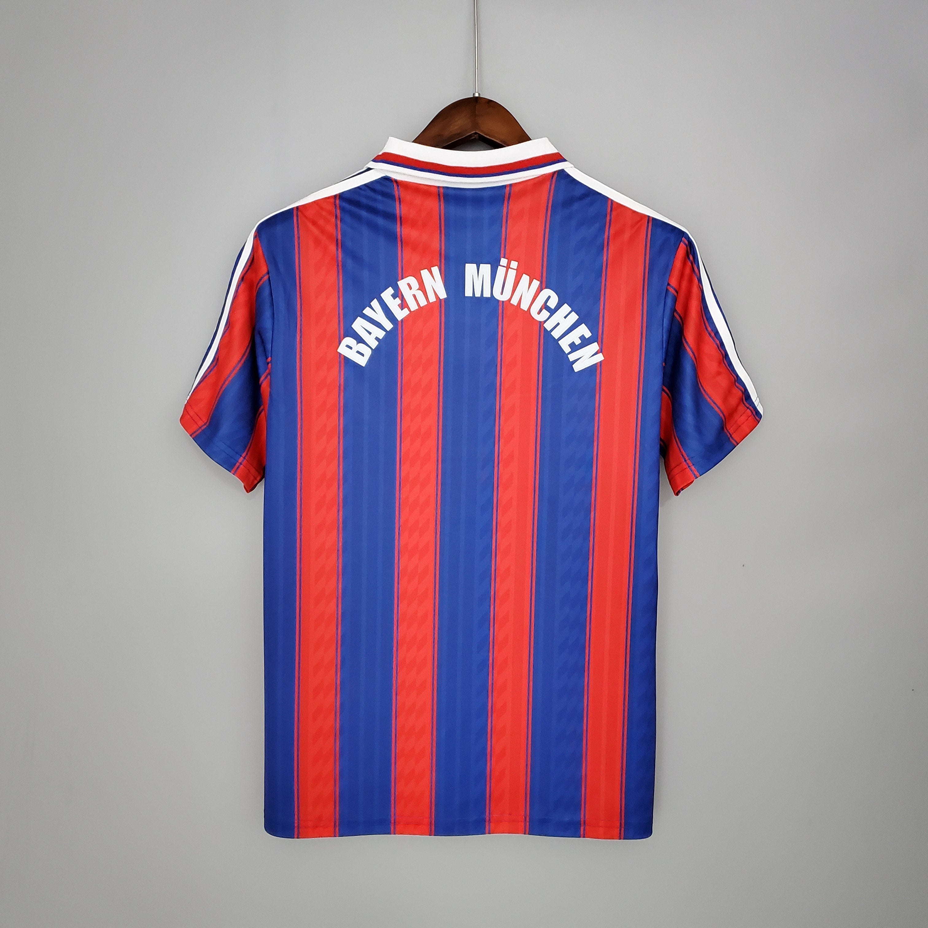 Retro Bayern Munich Home Kit 95/97