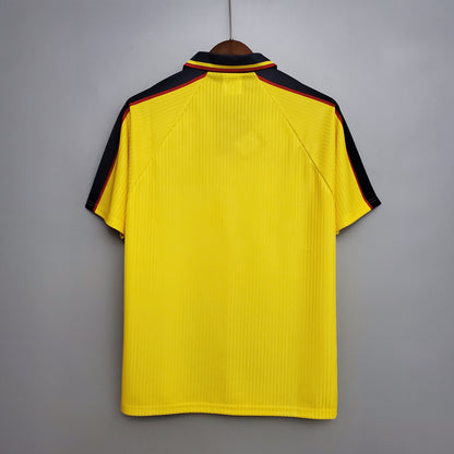 Retro Scotland Yellow Kit 96/98