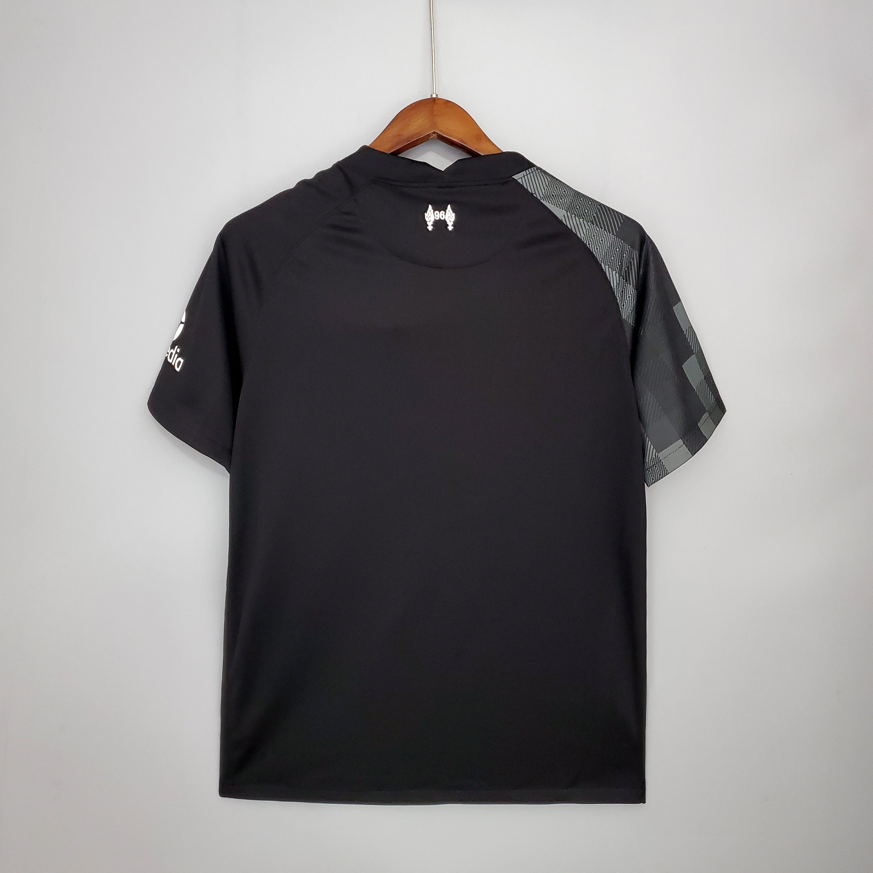 Liverpool Goalkeeper Black Kit 21/22